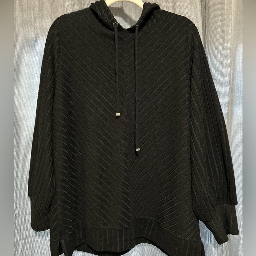 Black Textured Hoodie